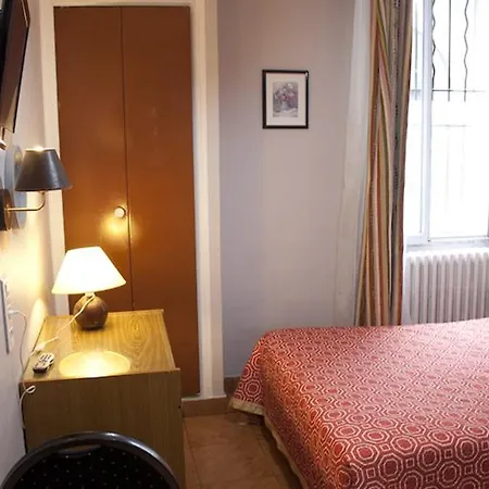 Hippodrome Hotell 2*