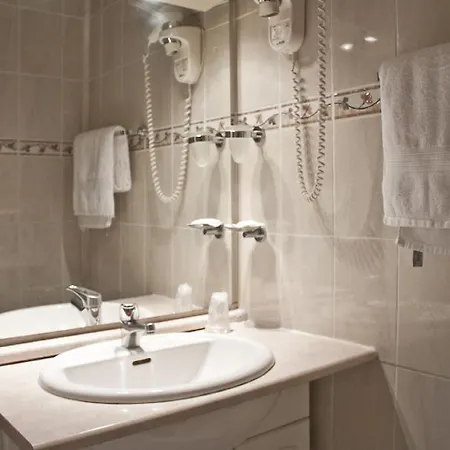 Hotell Hippodrome 2*