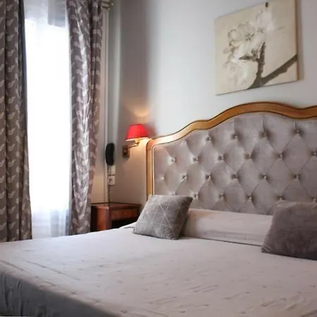 Hotell Hippodrome 2*