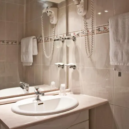 Hotell Hippodrome 2*