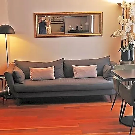 Hotel Hippodrome Paris
