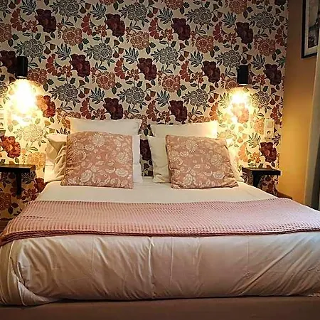 Hotel Hippodrome Paris
