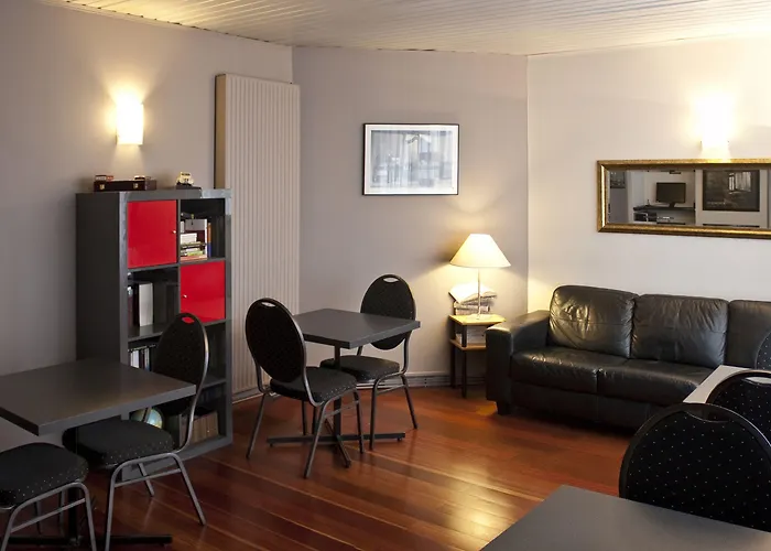 Отель Hippodrome Париж