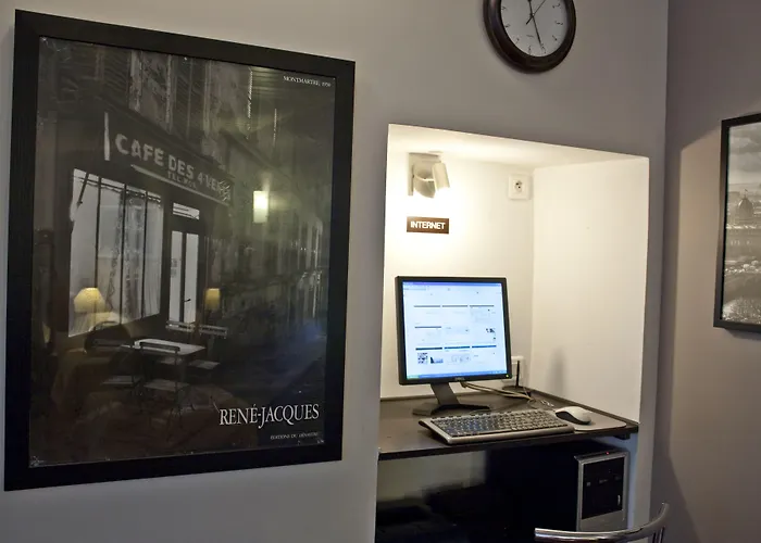 Hippodrome Отель 2*