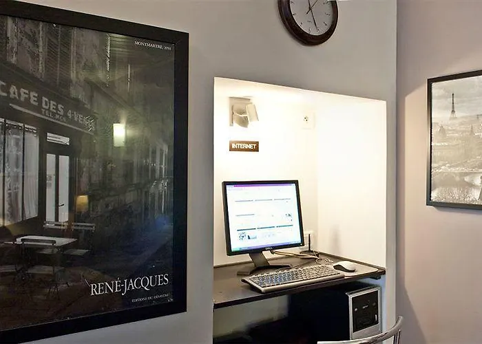 Hippodrome Hotel Paris